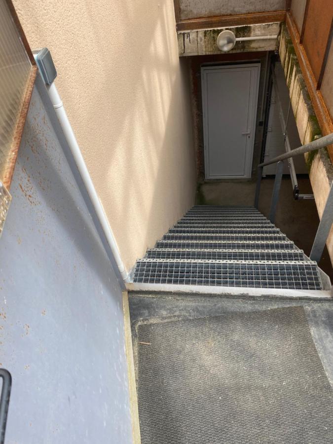 Loft Avec Terrasse Pour 4 Pers A 3Km Du Circuit Avec Garage Au Calme Apartment Le Mans Bagian luar foto