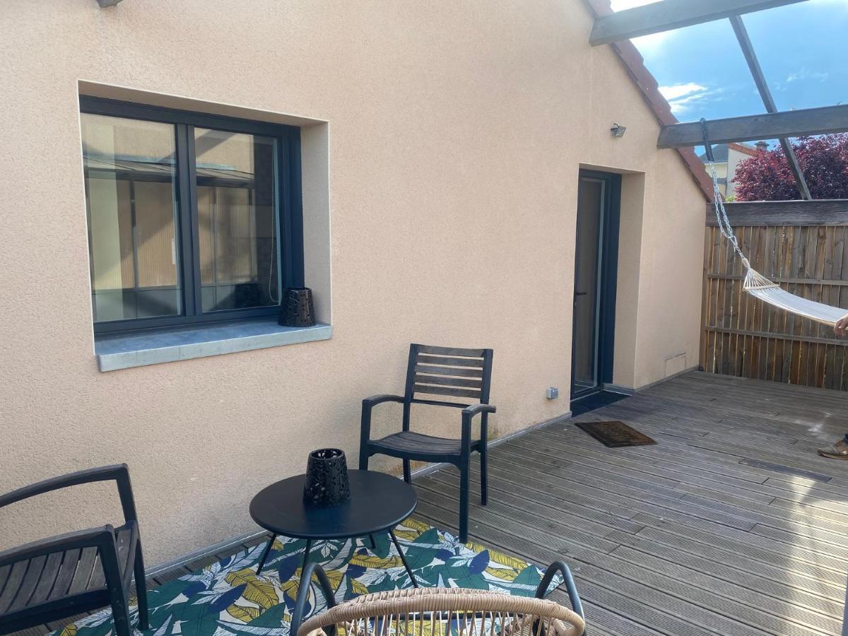 Loft Avec Terrasse Pour 4 Pers A 3Km Du Circuit Avec Garage Au Calme Apartment Le Mans Bagian luar foto